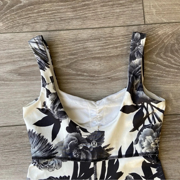 LULULEMON Aria Tank II Brisk Bloom Black White - Picture 10 of 14